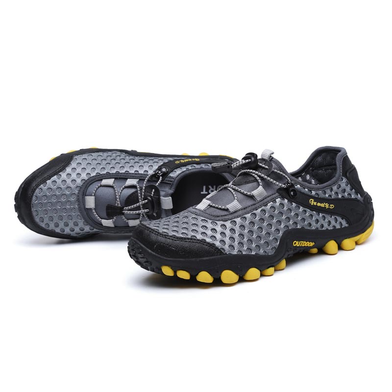 Chaussures de sport de montagn - Table Tennis Outfit Male avis et prix